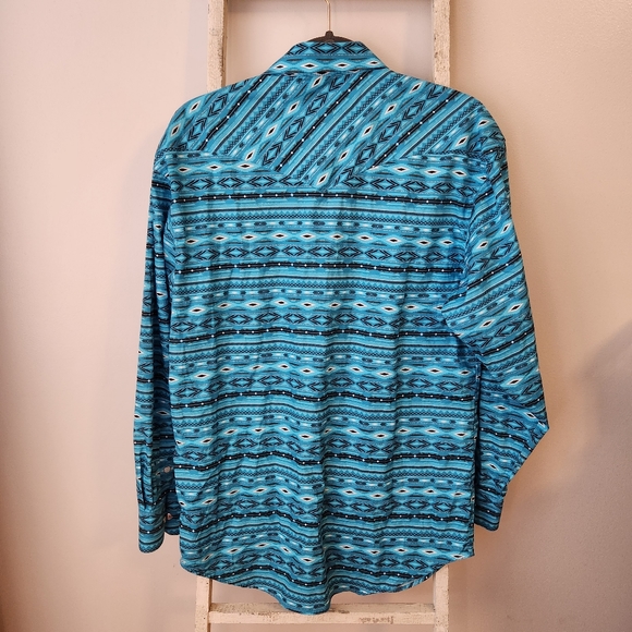 Panhandle Small pearl snap western long sleeve top - Picture 7 of 7